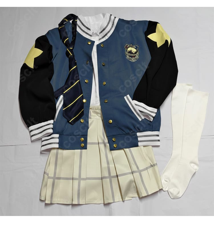 薄葉リツ コスプレ着用例・ポージング。はだけにくい設計で動いても形が崩れにくい様子。