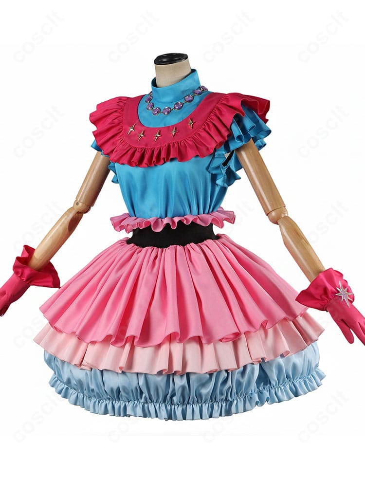 【推しの子】星野アイ B小町 第3期ステージ衣装の上半身アップ。髪飾り・ネックレス・耳飾りで顔周りの再現度を示す画像。