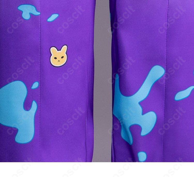 神代類 胸飾りのクローズアップ。撮影映えするアクセントパーツを強調。