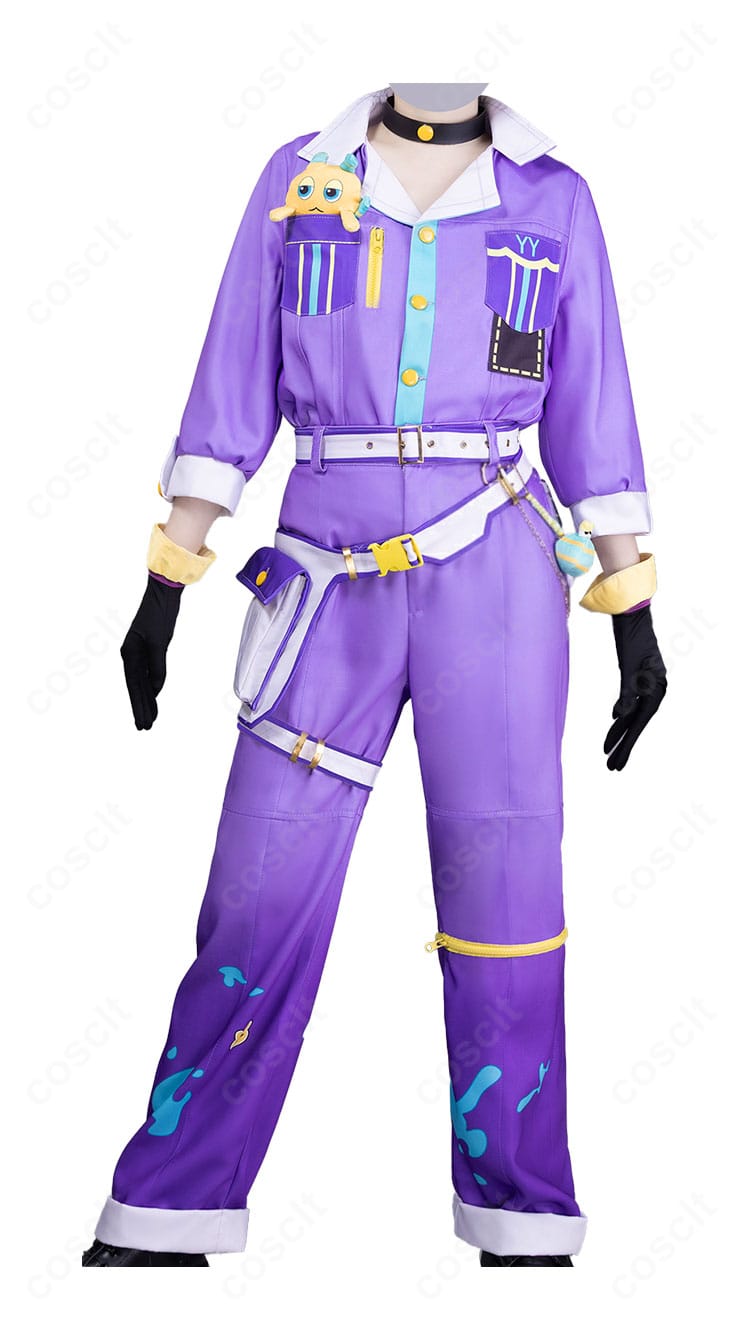 神代類 ライブ衣装の上半身アップ。チョーカーと胸飾りのディテールが分かる角度。