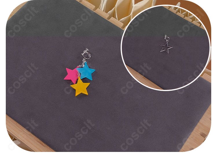 耳飾り(イヤーアクセ)のディテール:形状と留め具