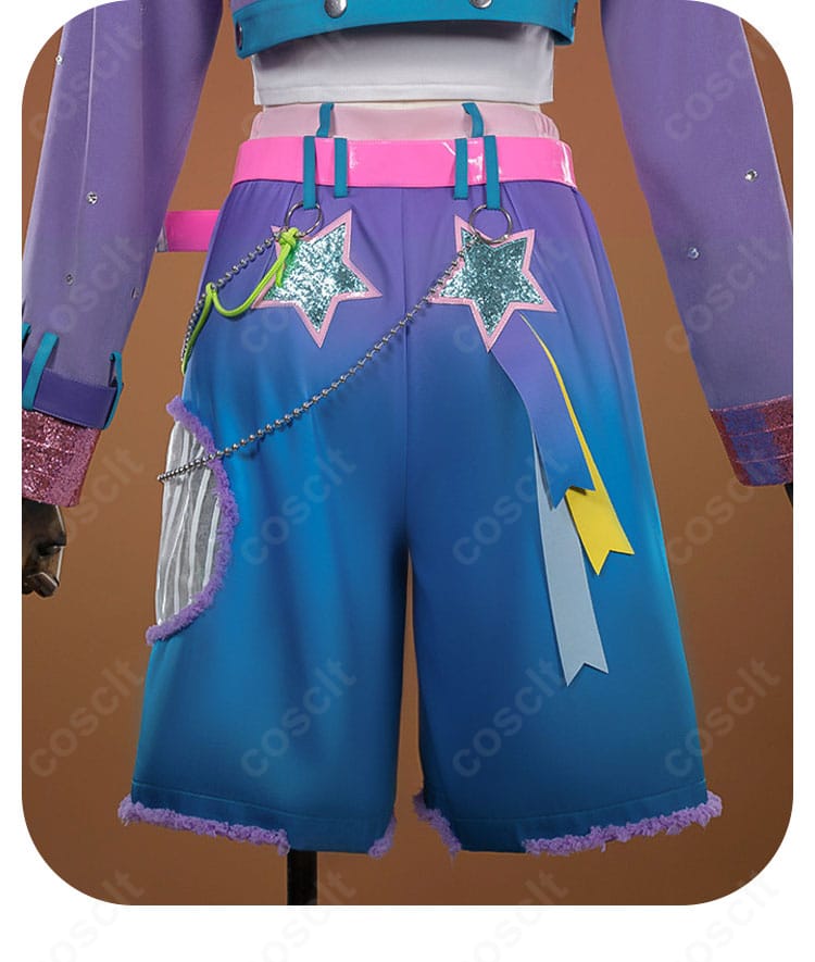 半ズボン背面の装飾ディテール:ポケット風意匠と縫製ライン