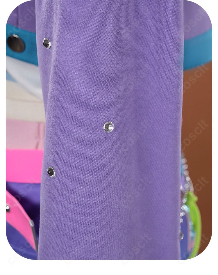 袖のダイヤモチーフ装飾ディテール:形状と配色の再現度