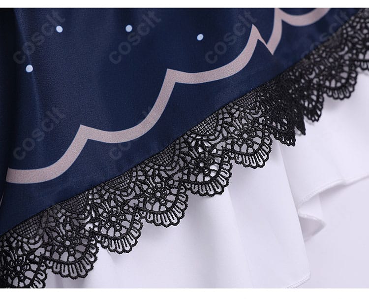 スカートレース装飾の近接。レースの柄と重なりが分かる画像