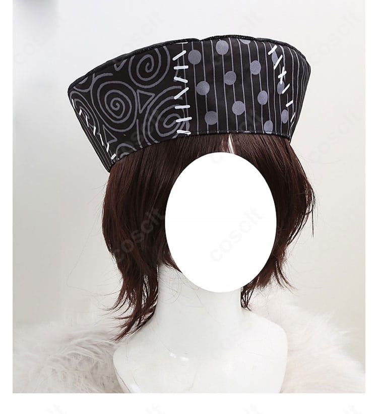 帽子の装飾ディテール。形状、リボン・ブローチの配置、素材感の近接画像