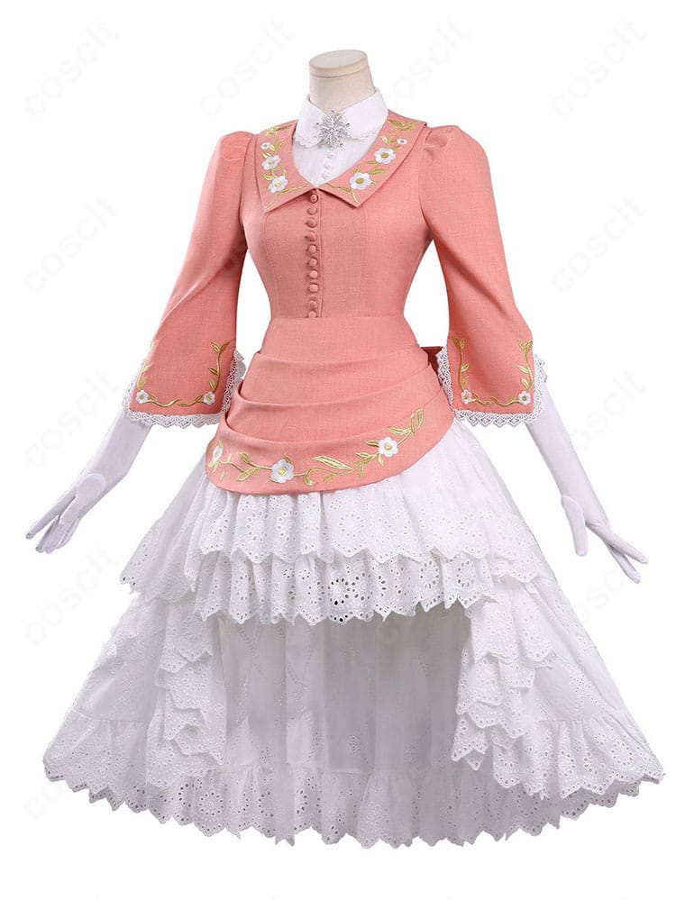 コスチュームの側面。ウエストラインとスカートフレアの美しいラインを強調。