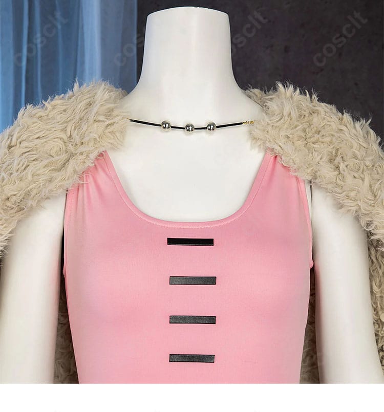 トップスの襟元装飾ディテール（開き具合とトリム）