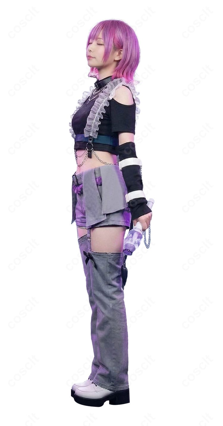 常闇トワ衣装の肩・袖装飾ディテール（アームカバー、装飾パーツの質感と縫製）