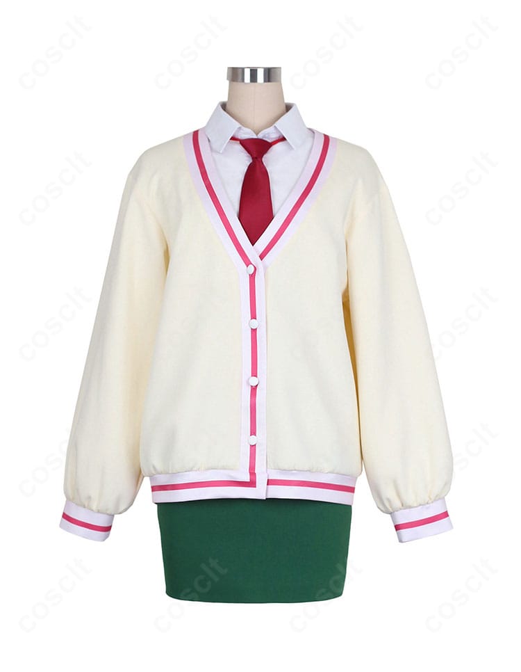 大倉メグミ 制服コスプレ（コート・スカート・シャツ・ネクタイ）正面全体。学園テイストの上品なシルエット。