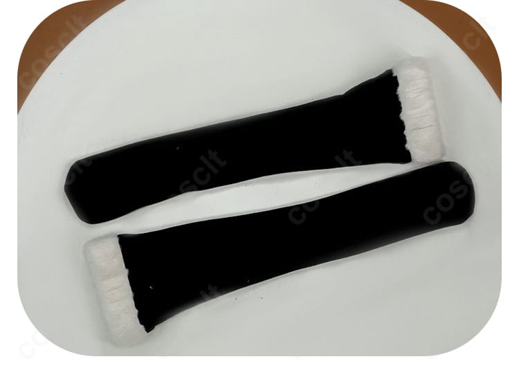 靴下の柄と丈感。コーデ全体の色合わせがわかる