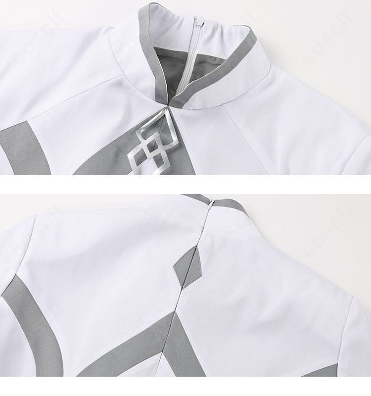 襟元装飾のクローズアップ（端正で上品なデザイン）