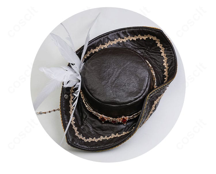 帽子装飾ディテール(エンブレムと縁飾り)|恋と深空 主人公「魂を約す赤月」