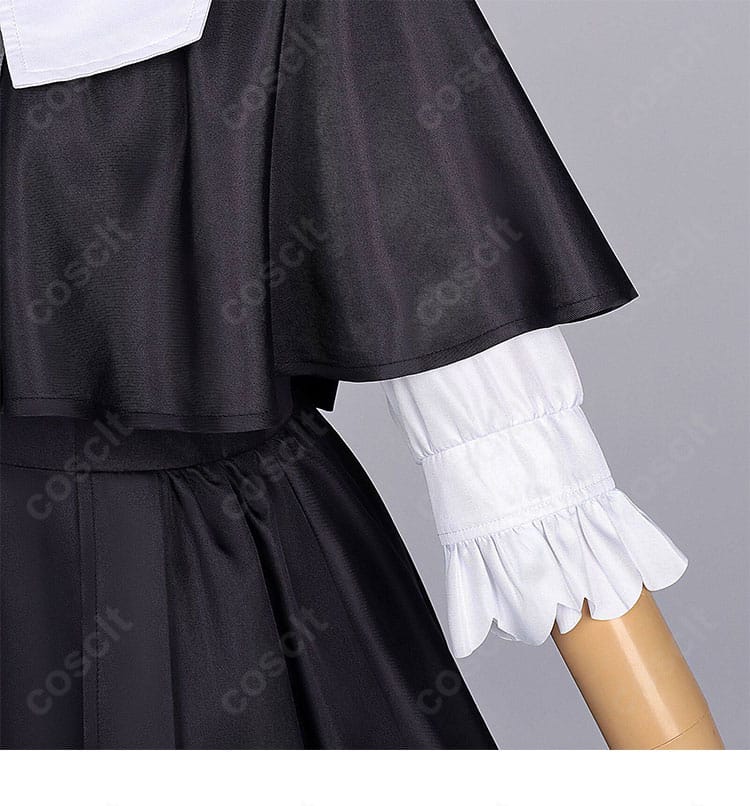 袖口装飾のアップ。はだけにくい設計と端処理の丁寧さが分かるディテール写真