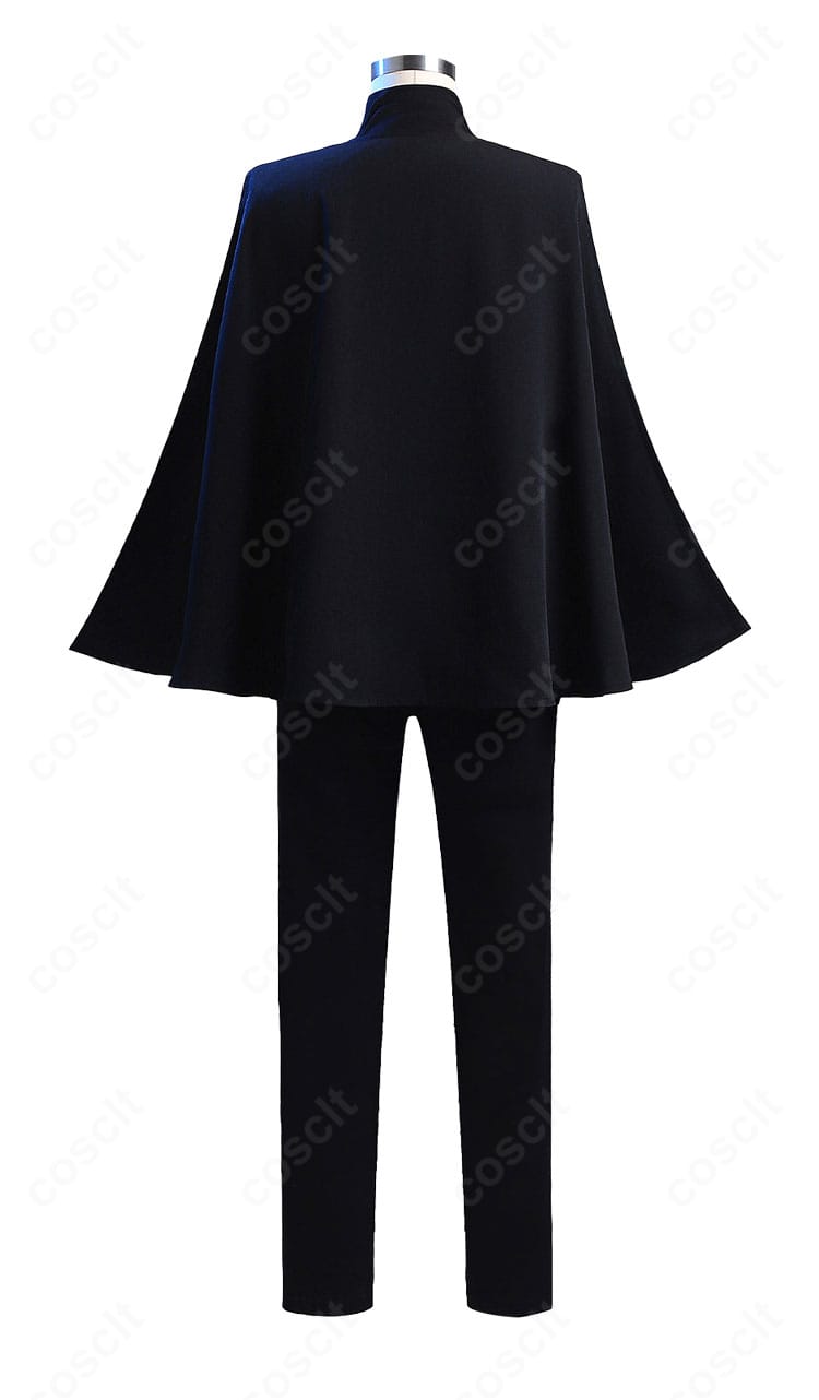 禪院真希 死滅回游コスプレ 背面全体像。マントの長さと背中のラインを詳細に表示