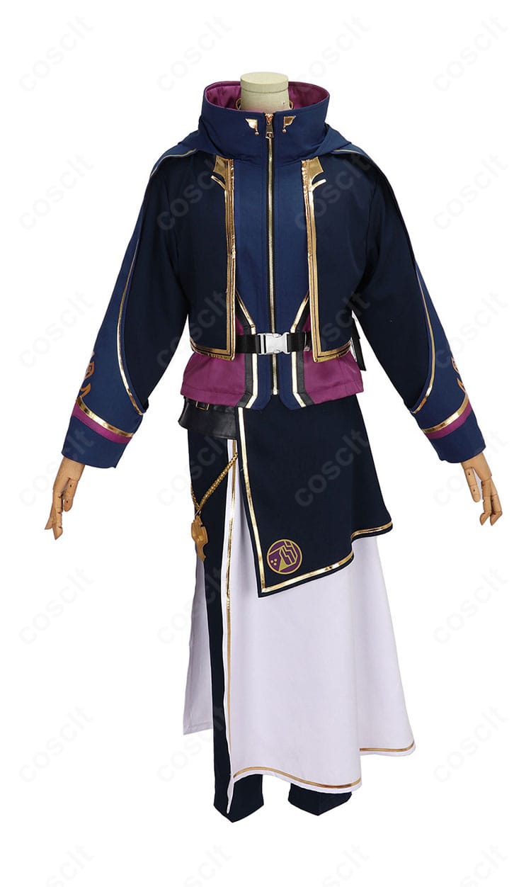 佐伯イッテツ 共通衣装コスプレの正面全体像。ハリのあるコートと直線的シルエットが強調された写真