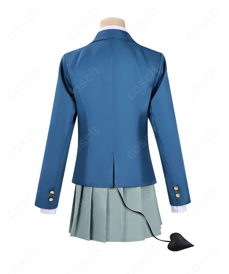 高潔カナン 制服コスプレの背面全体。コートの背面ラインと尻尾パーツの取り付け位置を強調