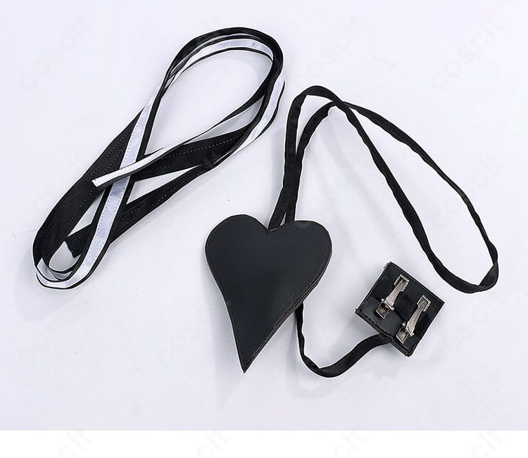 付属アクセサリー一式のディテール。ヘアゴムとリボン、尻尾パーツの質感と固定部を強調