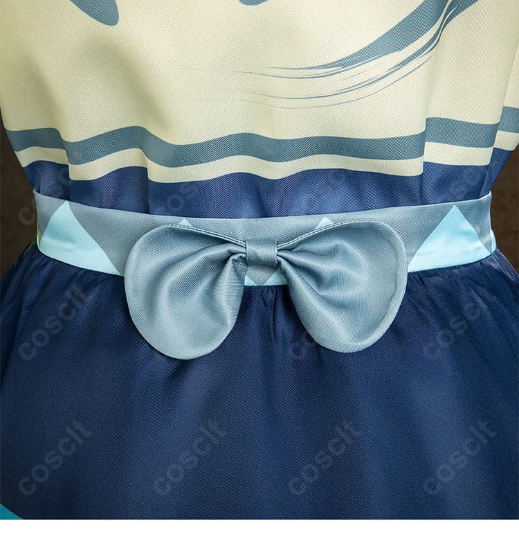 腰部アクセサリーと固定スナップ位置を示すディテール