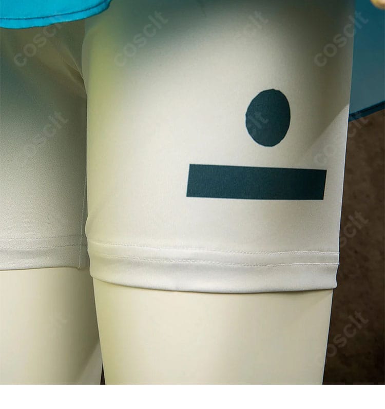 ショートパンツの装飾ラインと可動性を高めるパターン設計の拡大