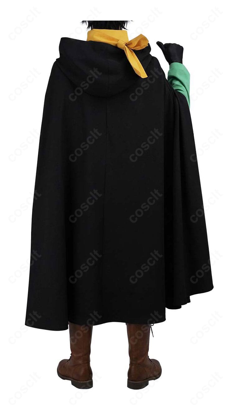 ナツキ・スバル新衣装コスプレの背面。マントの長さと背中のラインが見えるカット