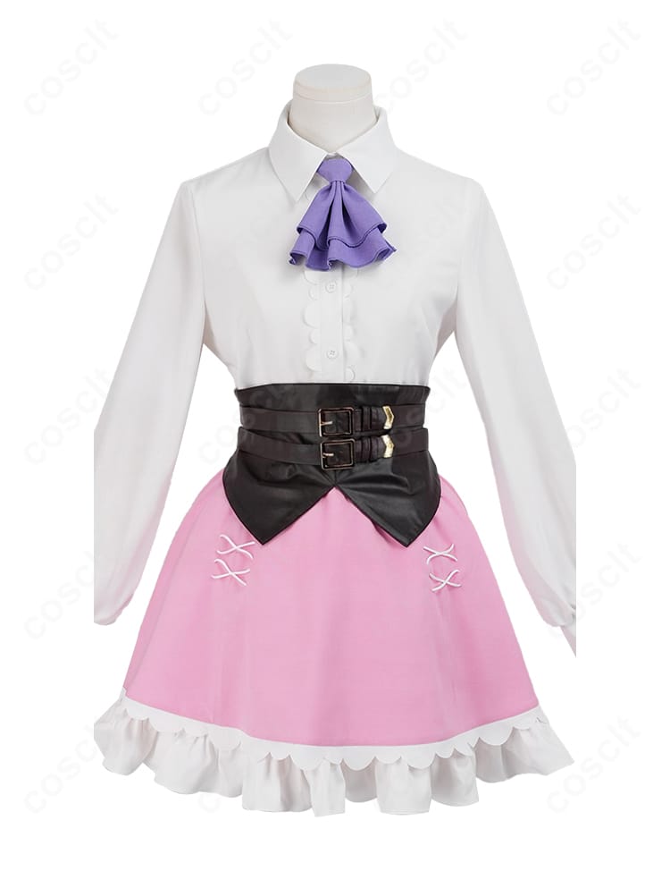 シャツとスカートの正面細部。生地の質感、前立て、裾の縫製仕上げがわかるアップ