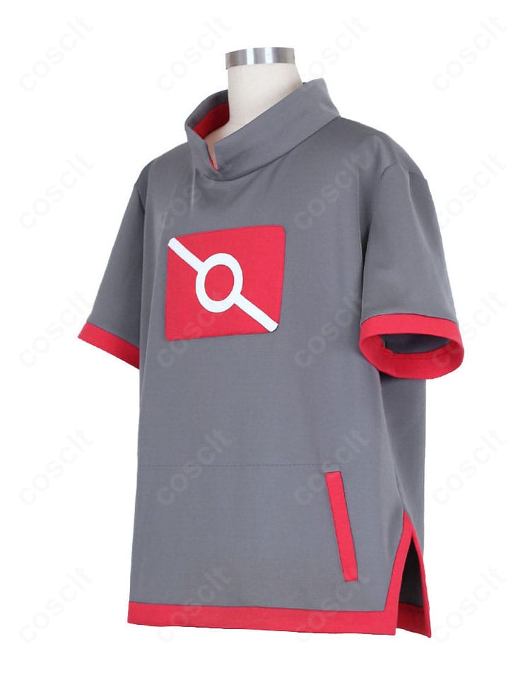 ゴウ 普段着トップスの側面シルエット。袖と脇のラインが見える角度の写真