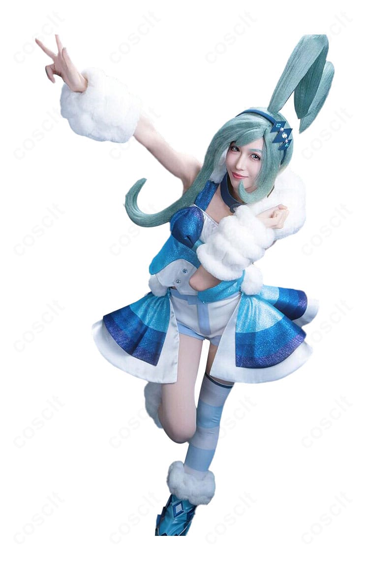 ルチア衣装 左側からの着用参考・腕飾りとスカートラインのディテール