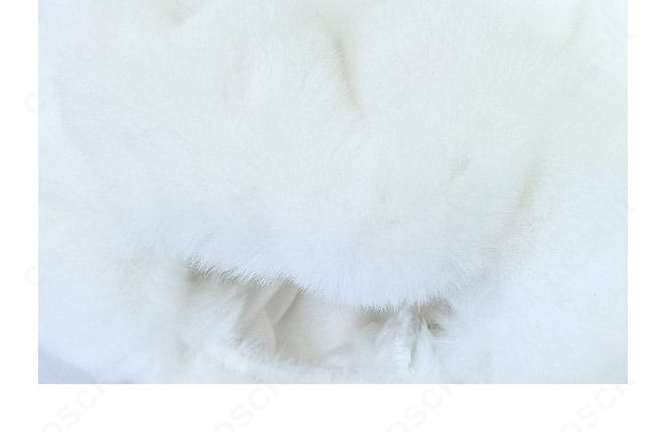 ファー調パーツの質感ディテール（ふわふわ感）