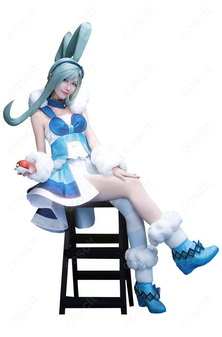 ルチア衣装 右側からの着用参考・腰ポンポンと裾ボーダーの見え方