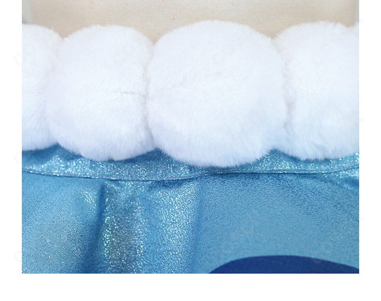 ウエストのポンポン装飾ディテール（立体感とふんわり感）