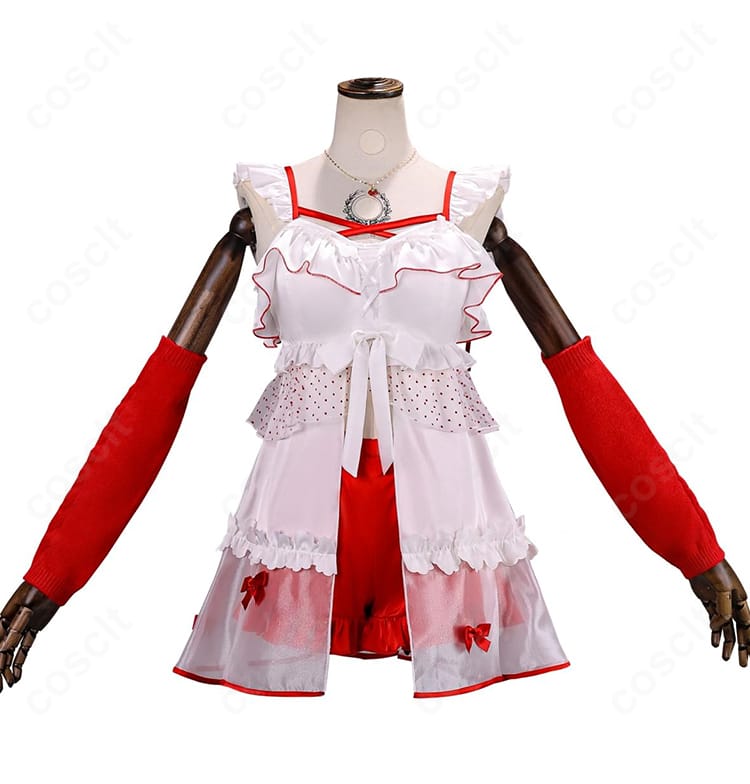 スカート部の正面ディテール（チェック柄とヘムの仕立て）