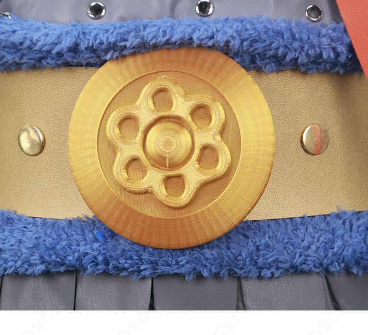 腰まわりのコルセットベルトと装飾ベルト、固定位置の詳細