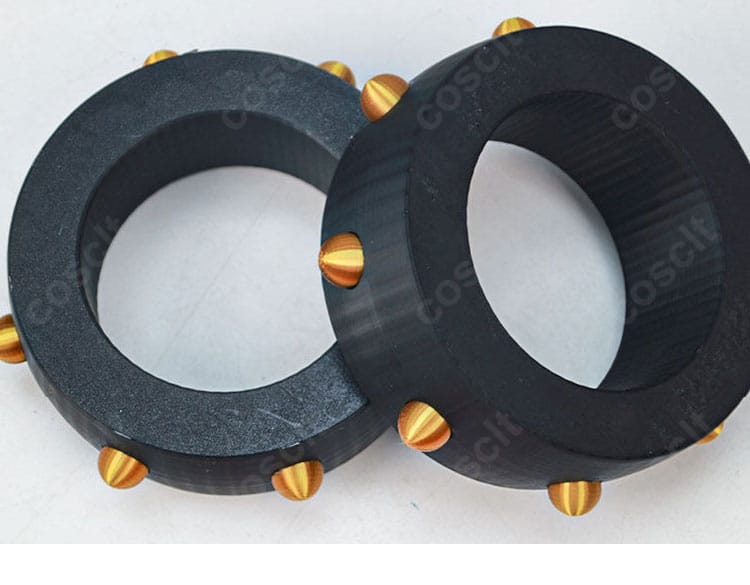 ウソップ衣装の手首飾りディテール(質感と留め仕様)