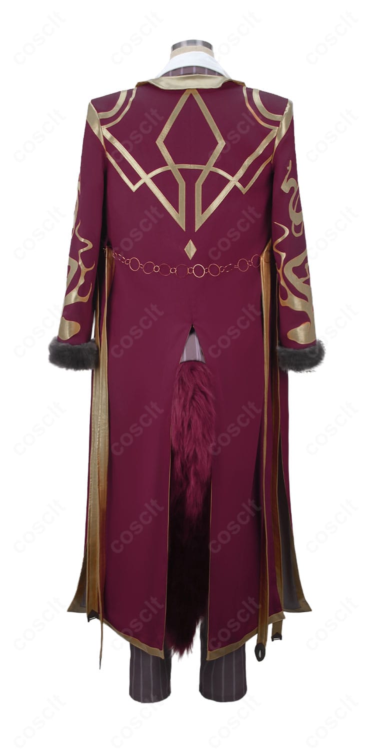 ベッローネ衣装の背面、マントの長さと背面装飾の配置