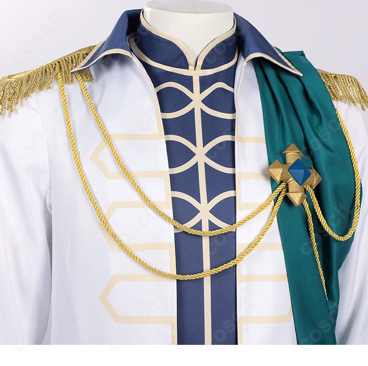 レナート・ディ・ルビーニ衣装の襟元・ネックライン装飾ディテールの接写