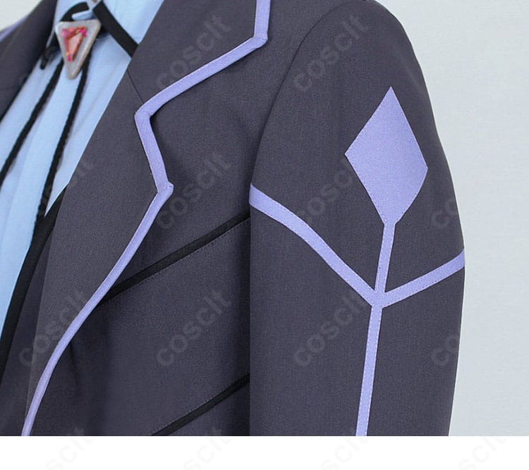 肩から袖にかけての装飾ディテール。立体的なラインとハリ感を表現