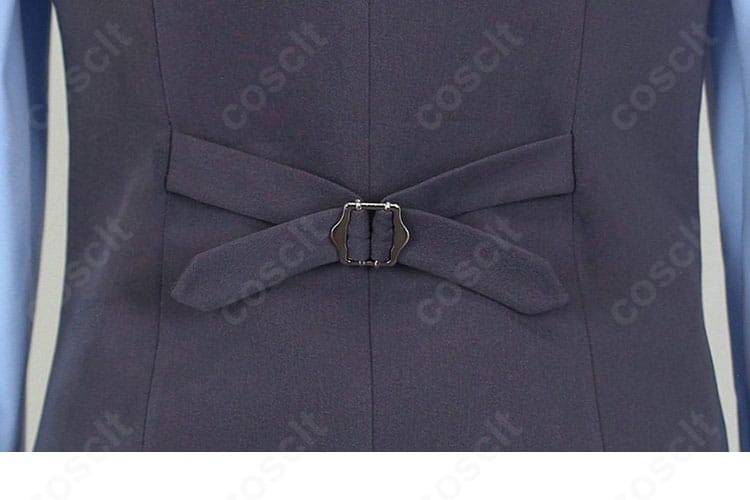 インナーベスト背面のデザイン。後ろ姿のシルエット調整点