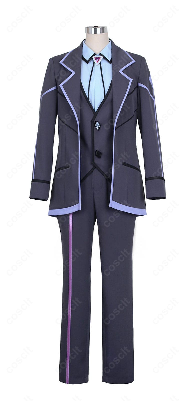アメジオ コスプレ衣装の正面全体。コート・ベスト・ズボン・シャツ・ネックレスを装着
