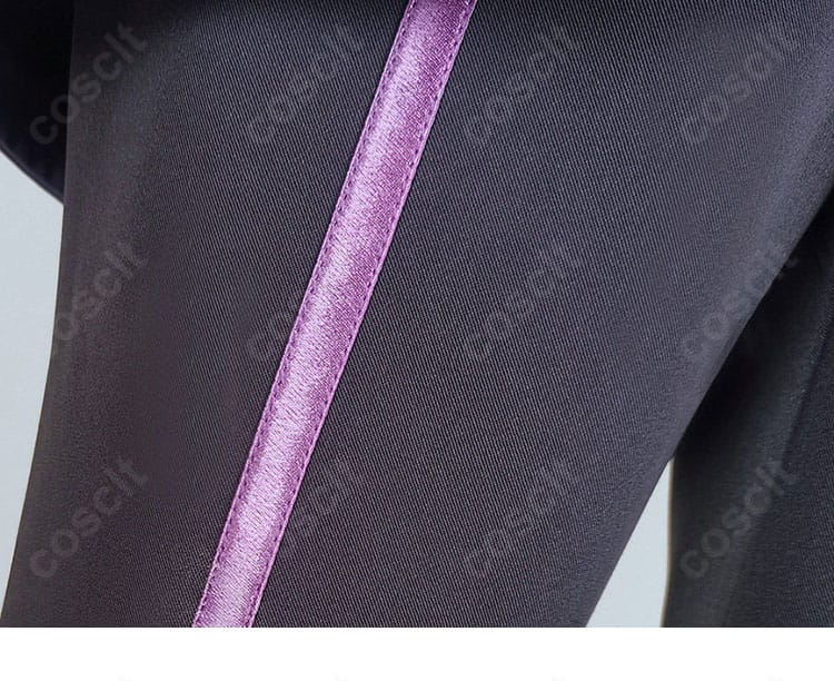 ズボンの紫ストライプ装飾。キャラクター性を際立たせるアクセント