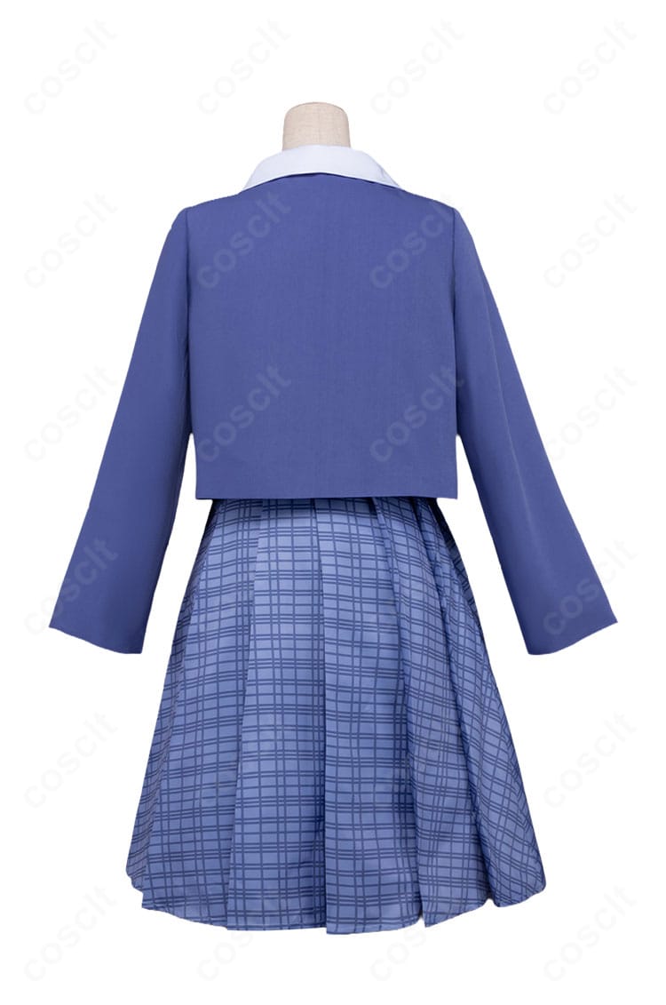 結束いのり 私服コート衣装の背面デザインと丈感