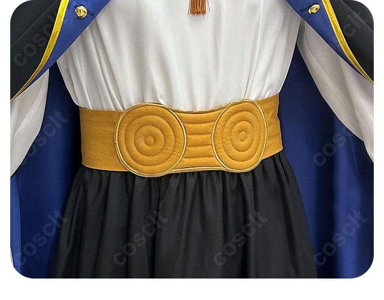 オルーギオ コスプレ衣装の腰ベルト装飾の細部。マントのシルエットを引き締めるパーツ