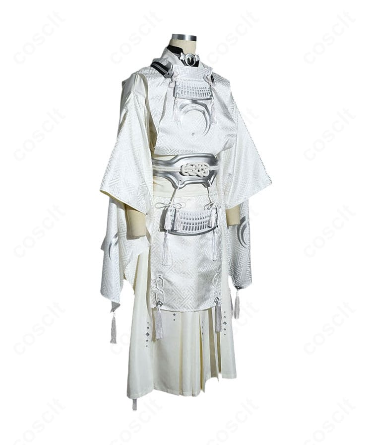 舞台『刀剣乱舞』悲伝・白い三日月宗近コスプレ衣装の側面。重ね着のシルエットと腰回りの防具装飾がわかるデザイン