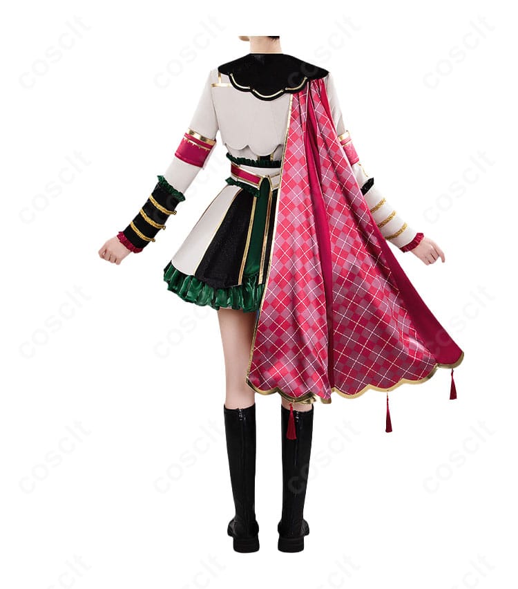マルシュロレーヌ勝負服コスプレの背面全身。マントと背面装飾の配置