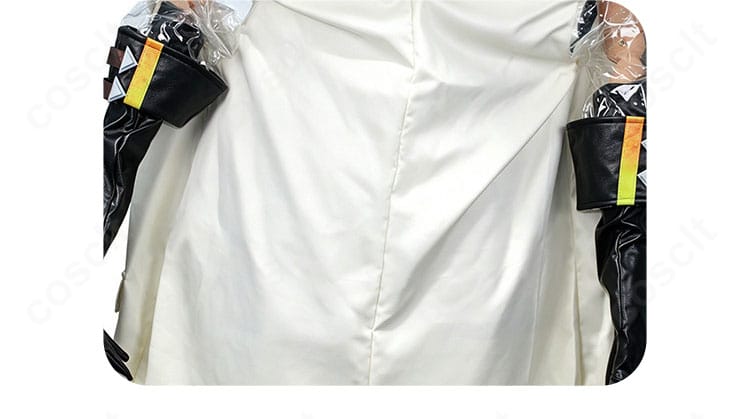 生地と縫製の近接。ステッチ精度と厚みのバランスを確認