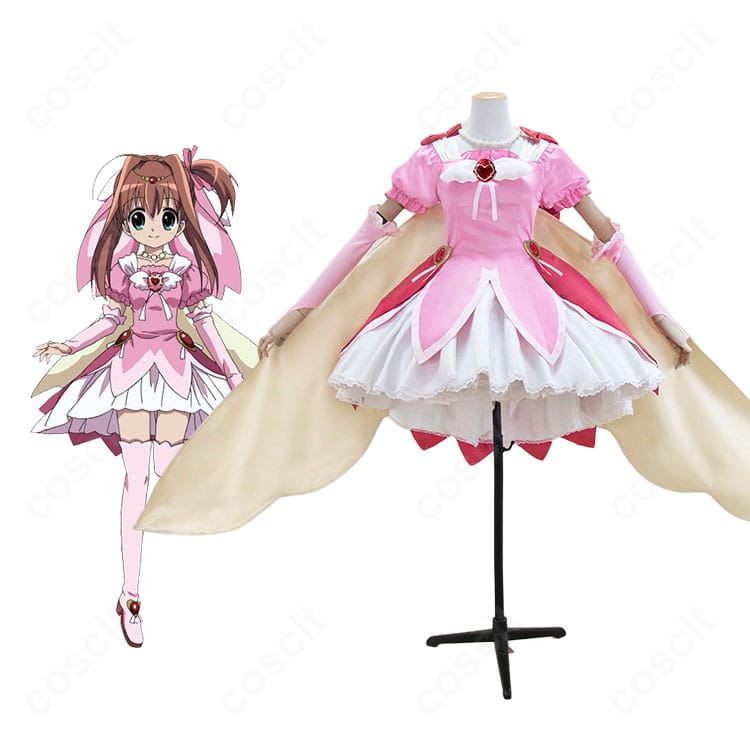 桜あかりのコスプレ衣装を着用した全身イメージ。大リボンと翼が映える正面スタイル。