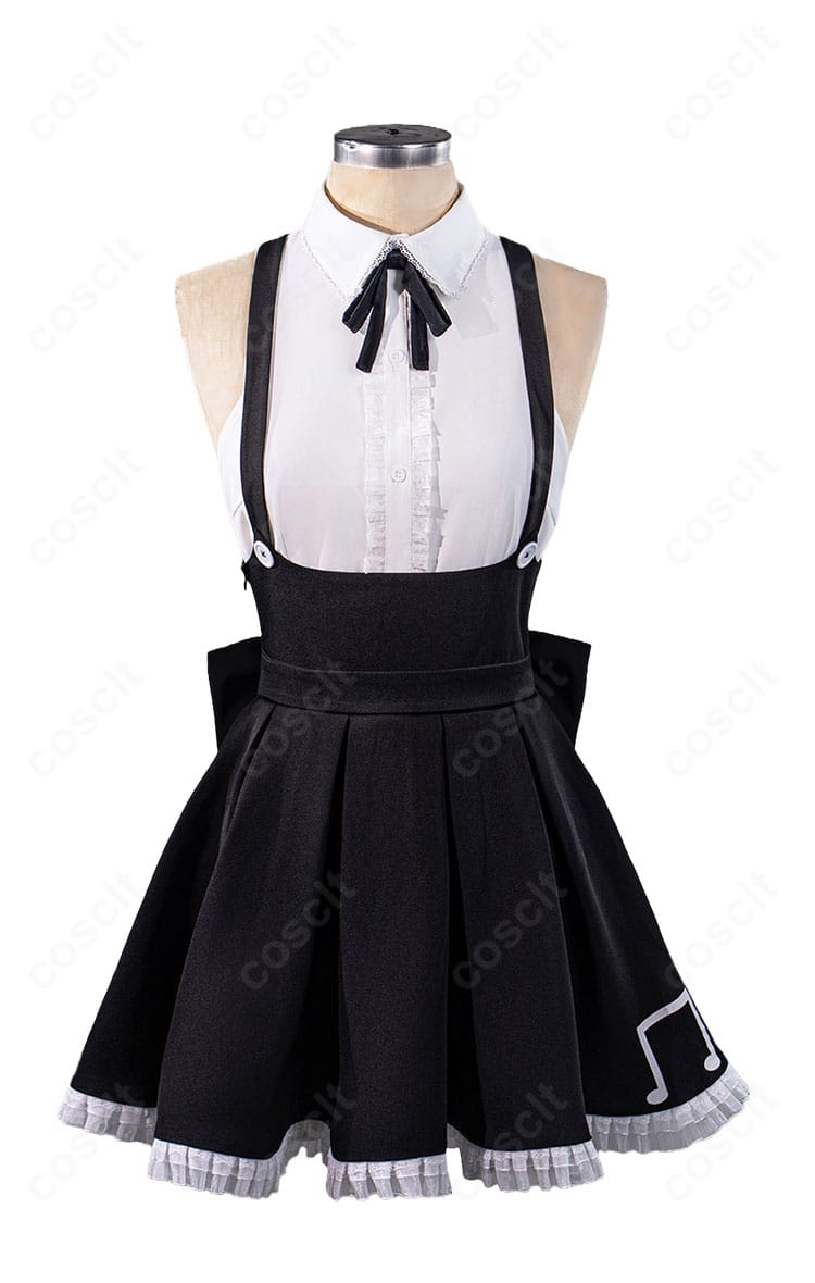 初音ミク ゴシックVer. コスプレ衣装の正面全体。ノースリーブシャツとサスペンダー付きスカートのシルエットが分かるカット。