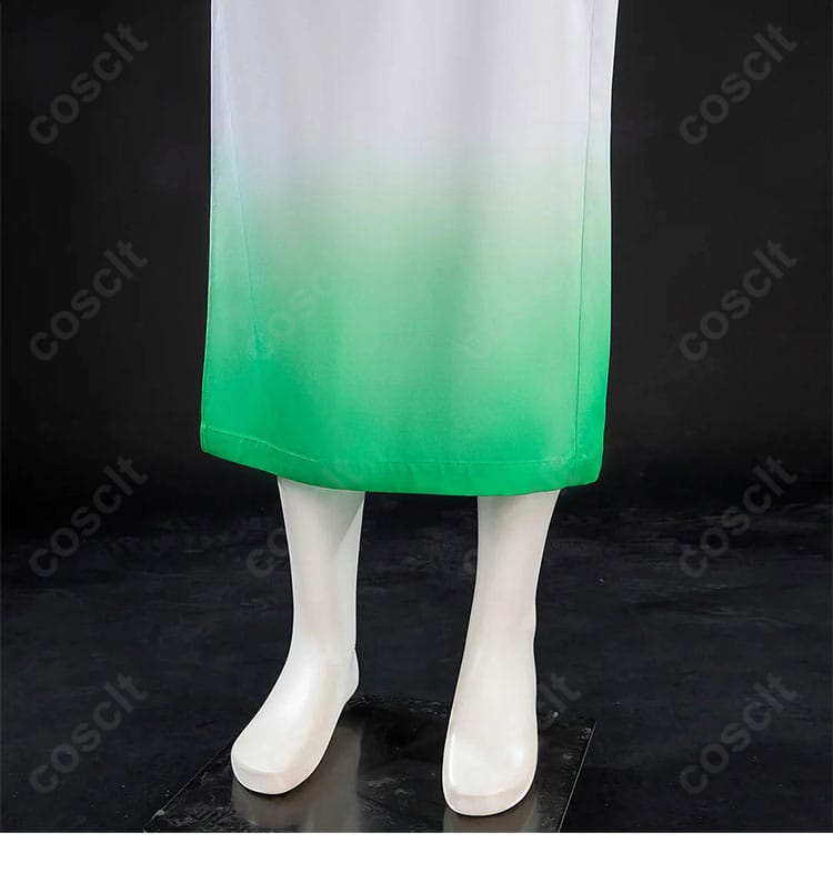 リューマ コスプレ衣装の前裾ディテール。和服前面の裾ラインを確認できる画像