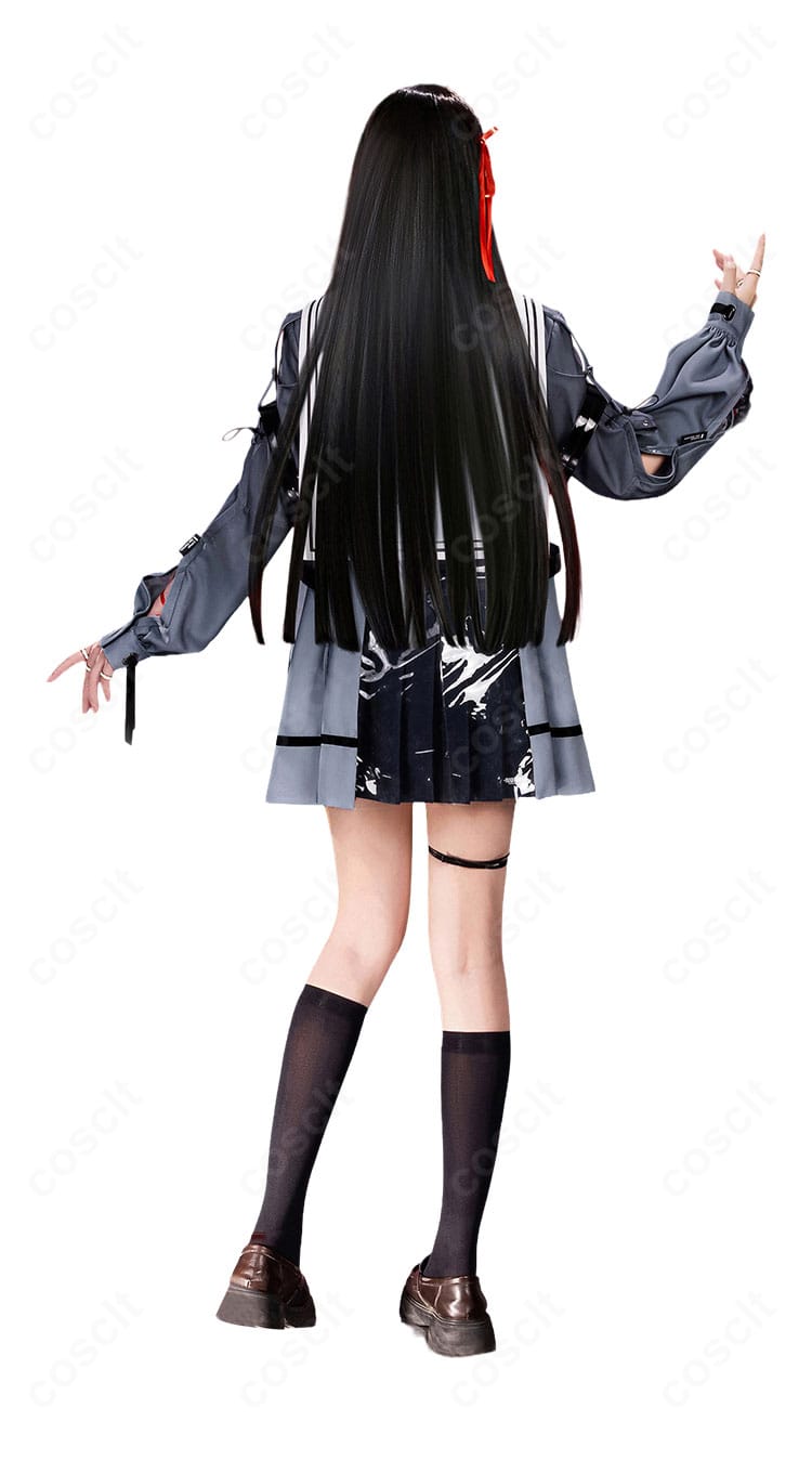 朽葉千咲 制服コスプレの背面。後ろファスナーの収まりとジャケットの背面ライン、ハイソックスの長さを確認可能。