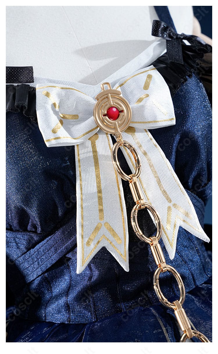 丹瑾・幻滅の形コスプレ衣装の背部装飾ディテール、黒基調の立体的なアクセント