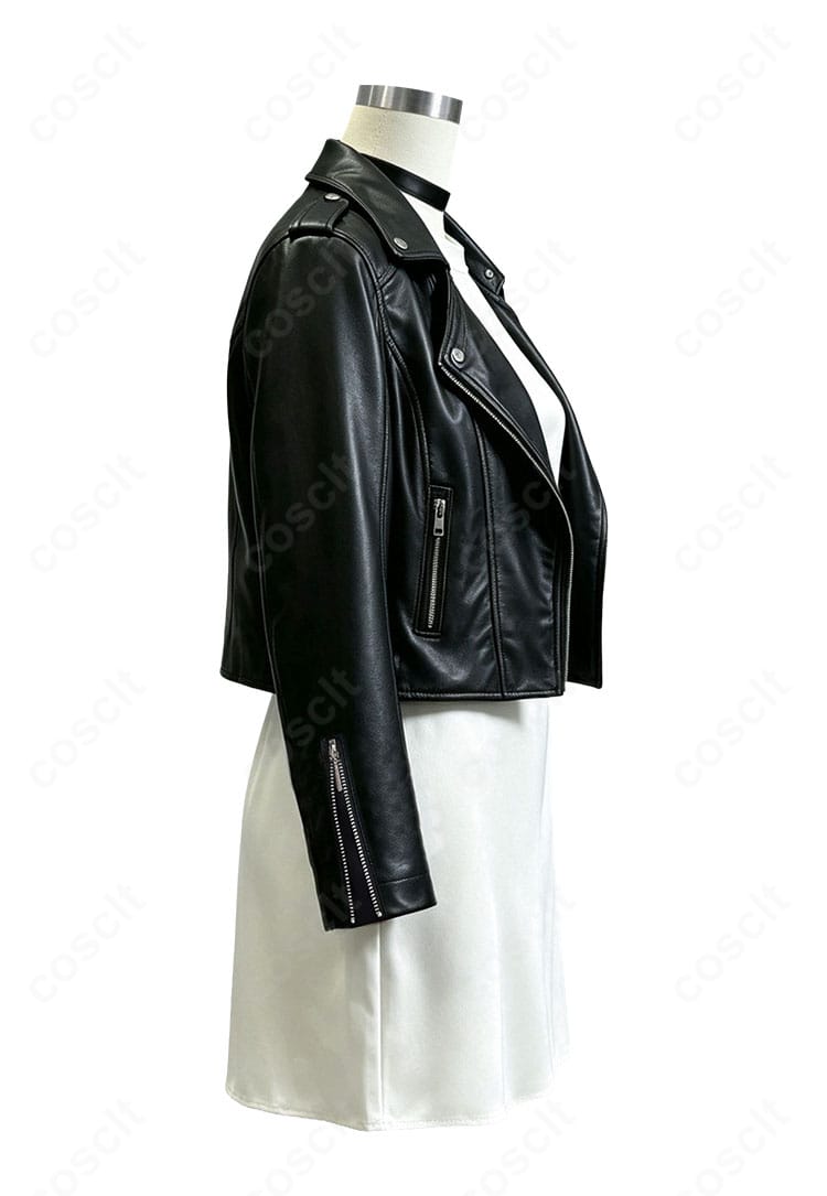 田山の私服風コスプレ衣装に付属するレザージャケット右袖のディテール